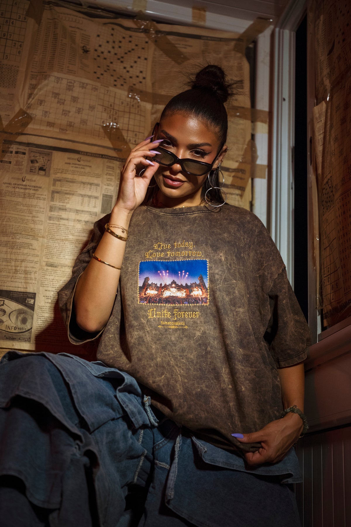 " Tomorrowland " UV-Washed Tee - Bronze