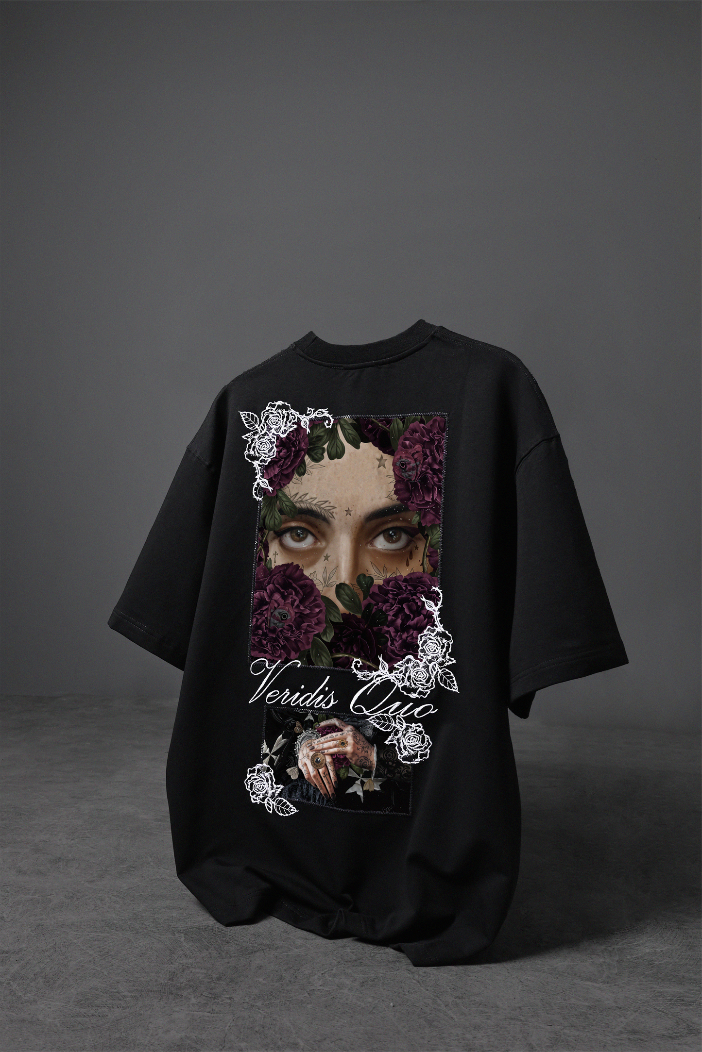 " Veridis Quo " Oversized Tee