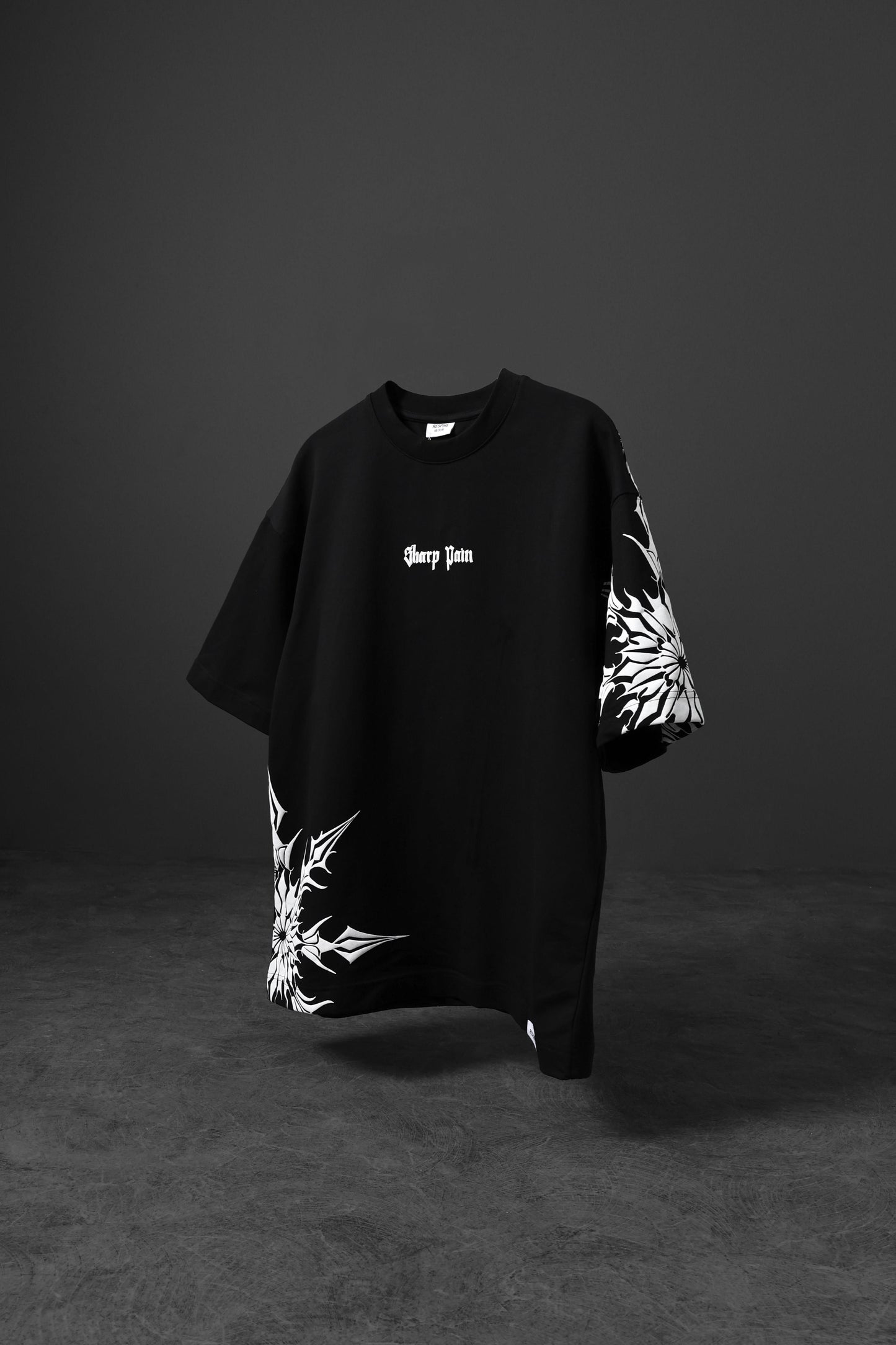 " Sharp Pain " Oversized Tee
