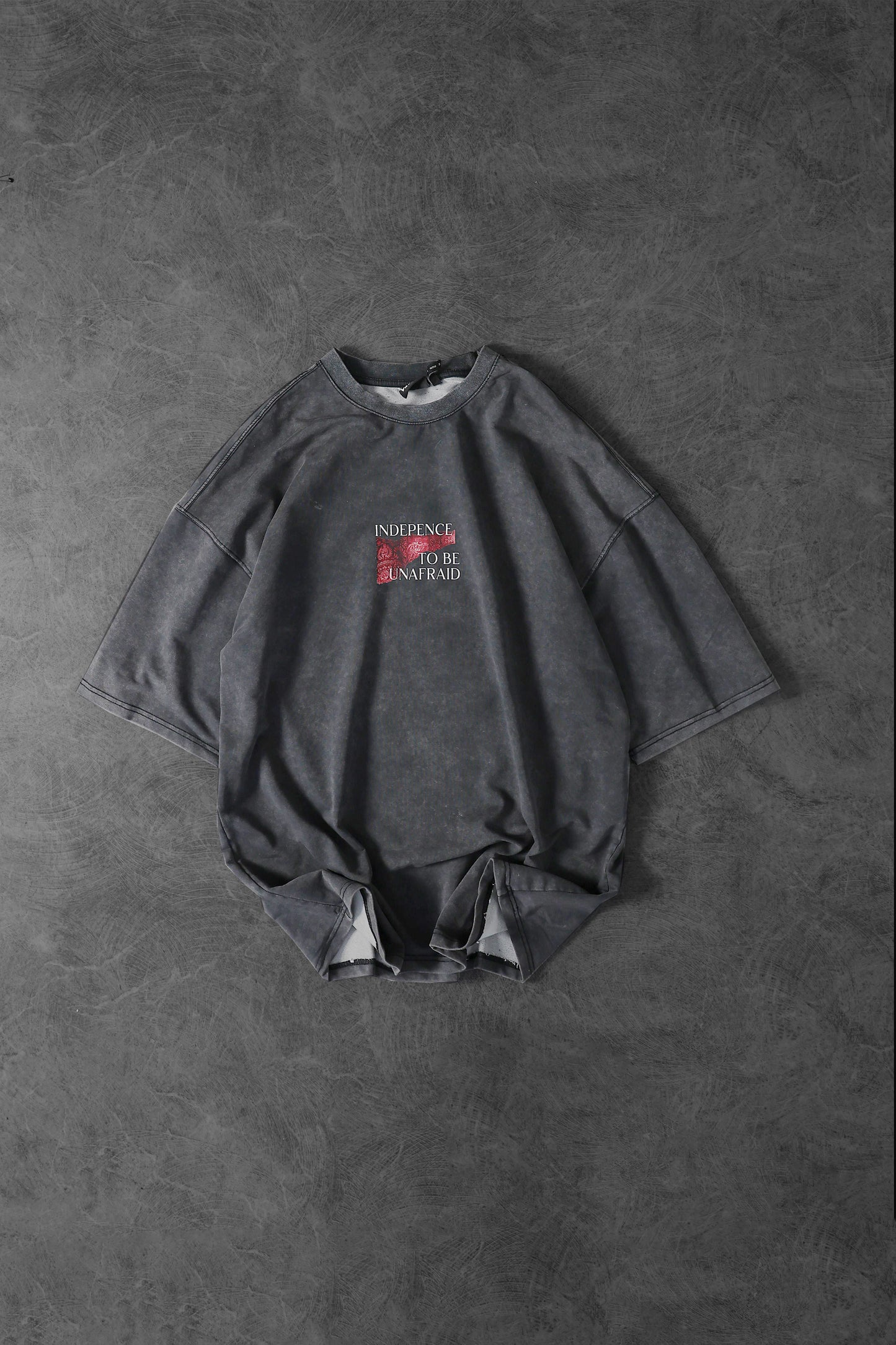 " INDEPENCE " Acid Washed Oversized Tee