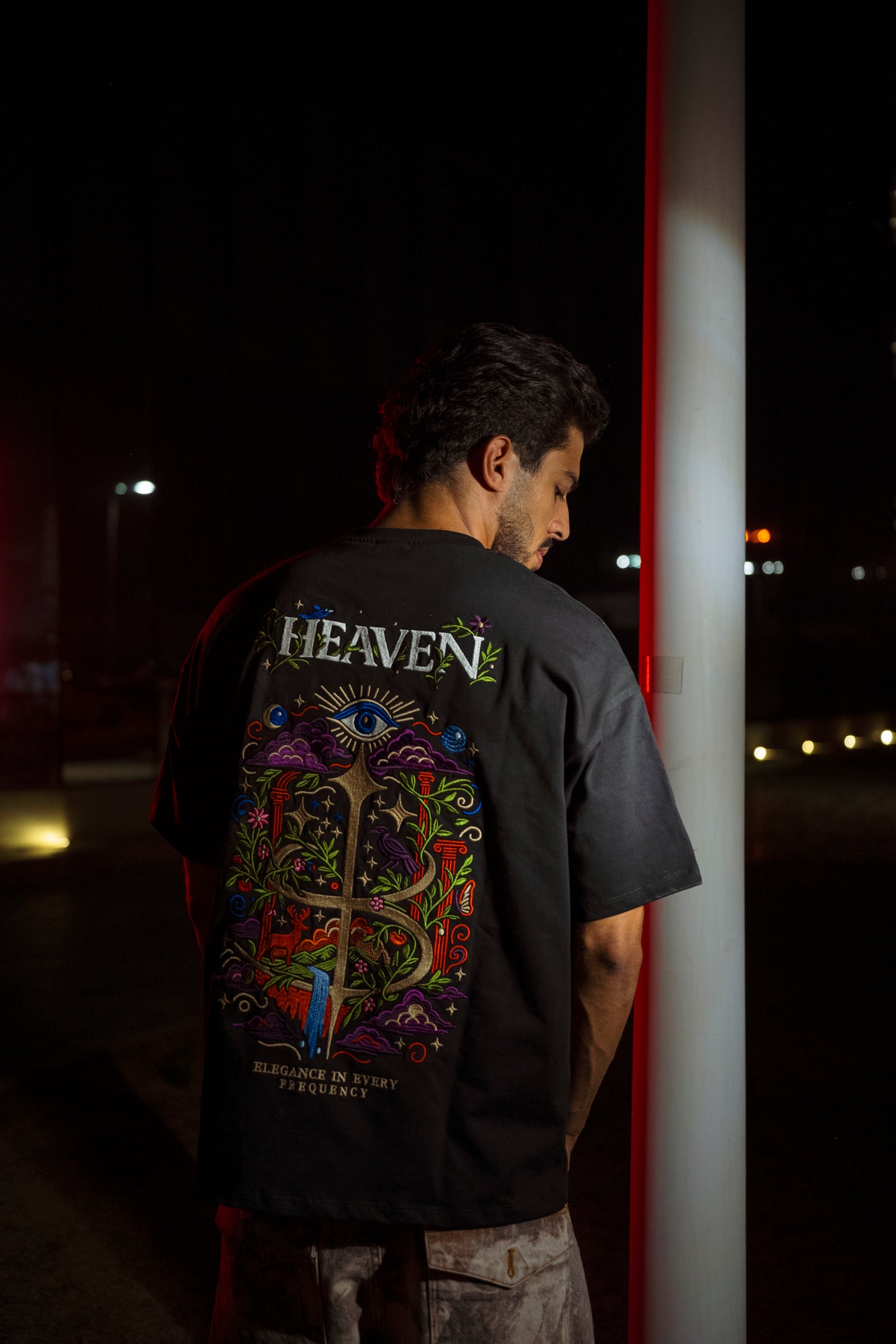 " The Endless Horizon " Heaven's Oversized Tee