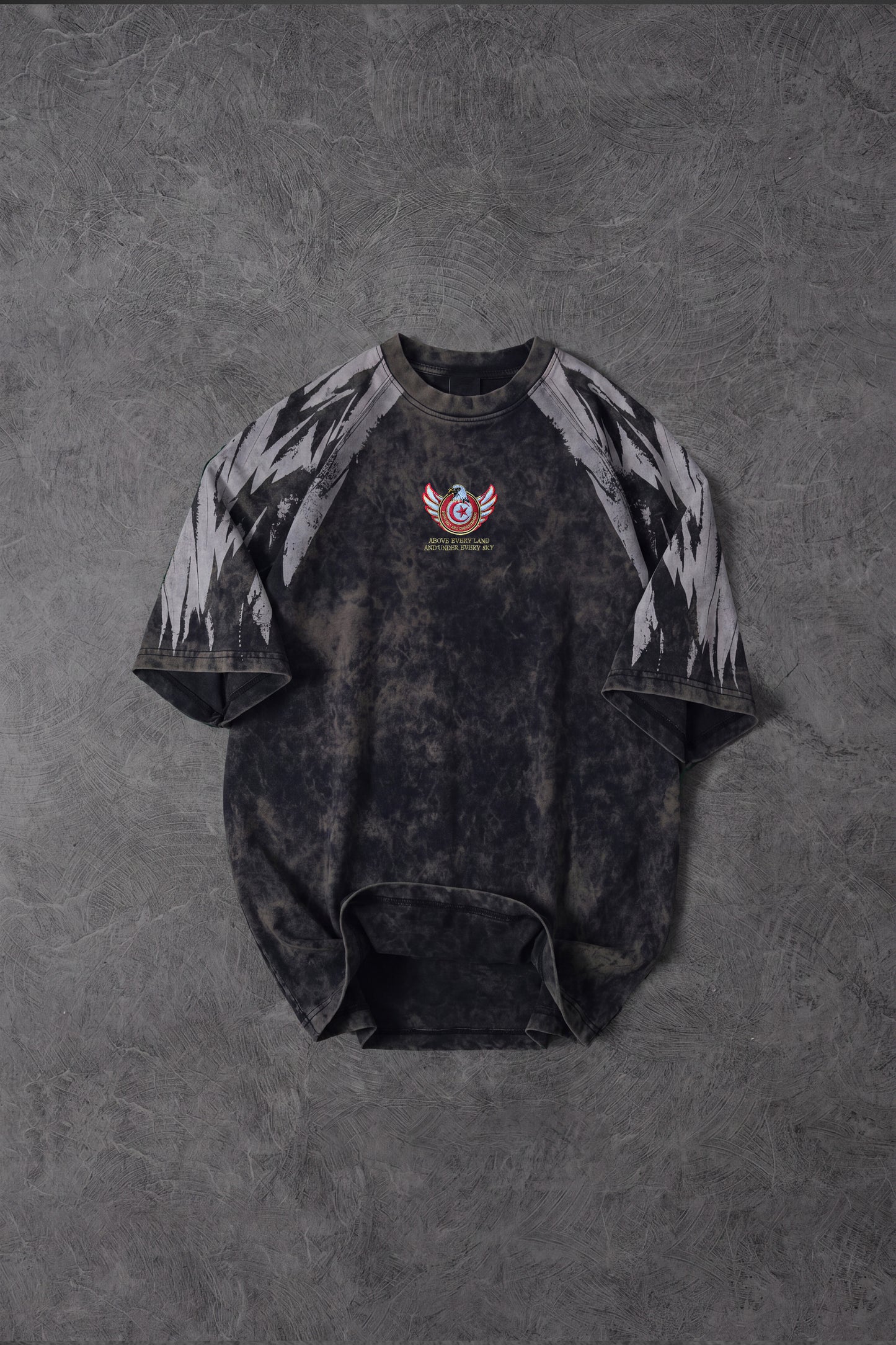" Carthage Eagles " UV-Washed Oversized Tee