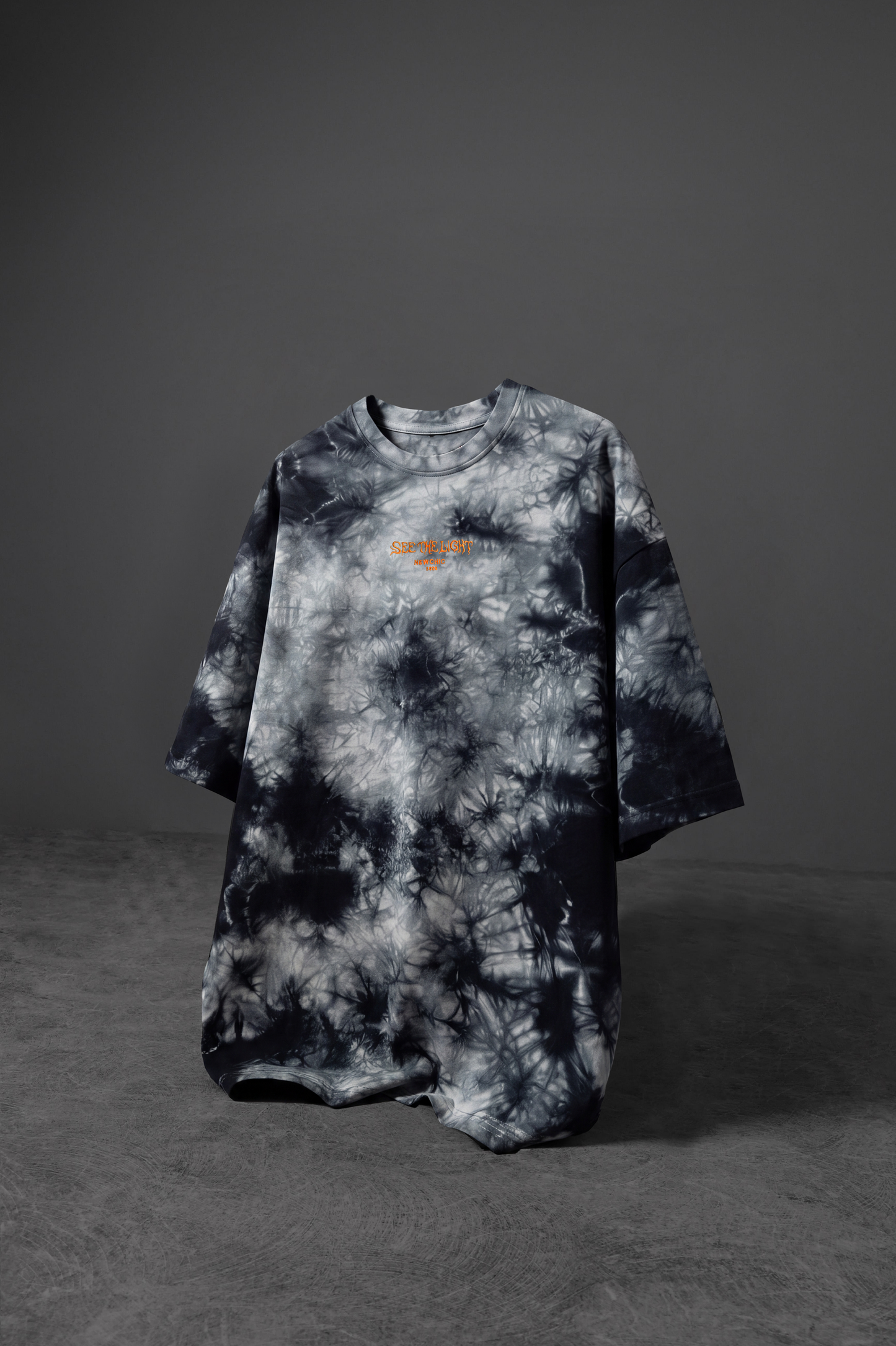 " See The Light " Tie & Dye Oversized Tee - Black