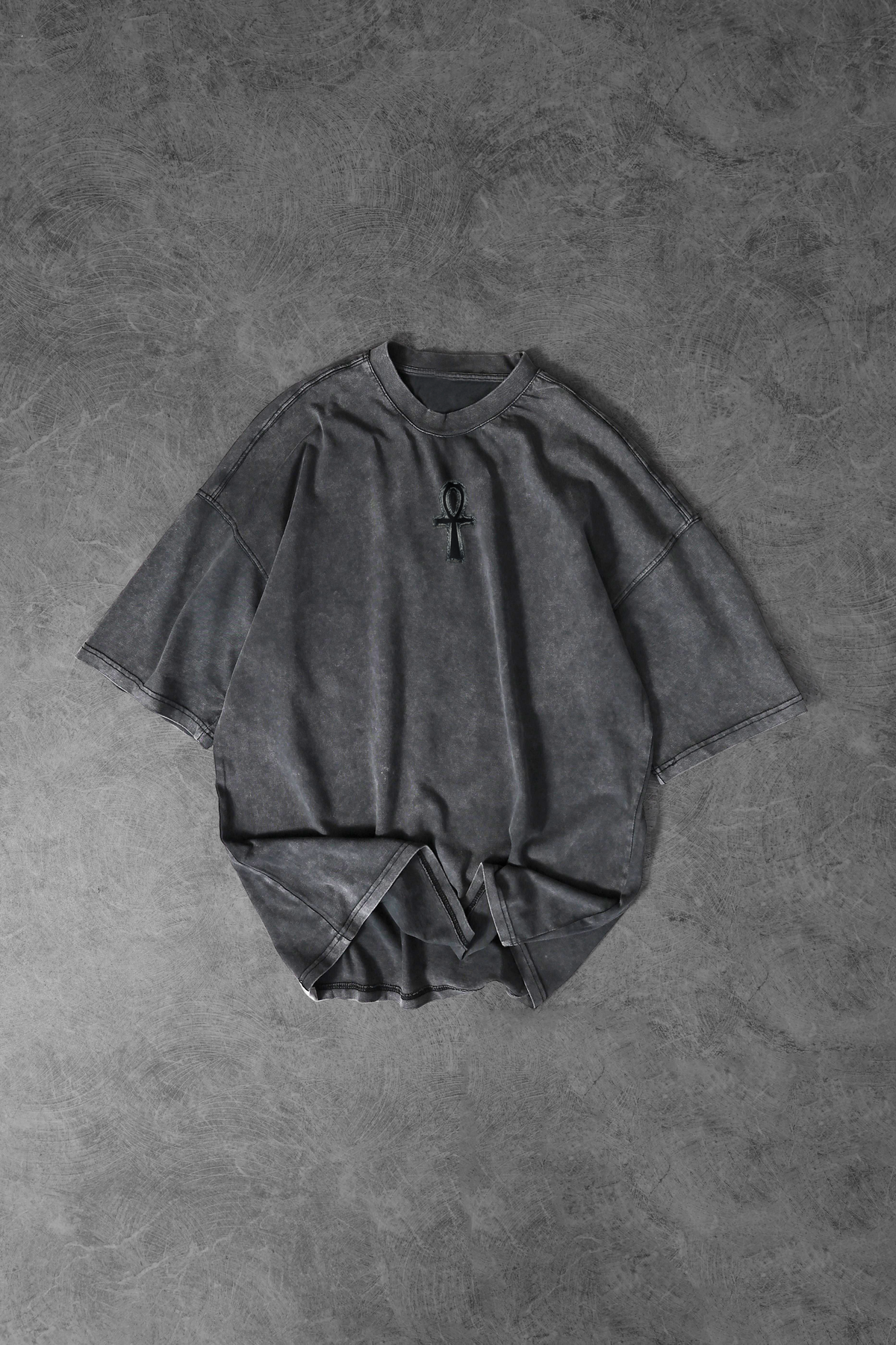 " Pharahos " Acid-Washed Oversized Tee