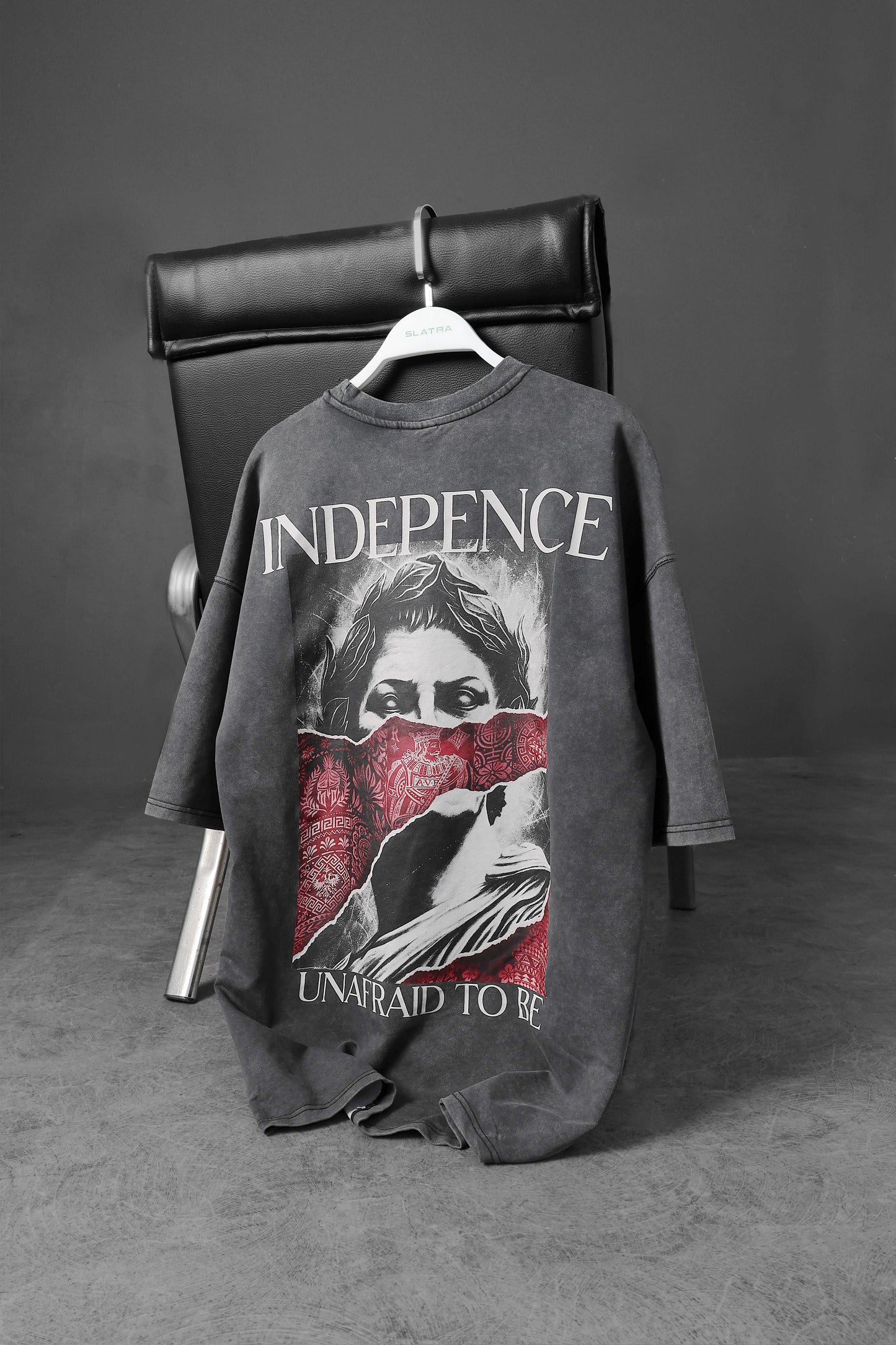 " INDEPENCE " Acid Washed Oversized Tee