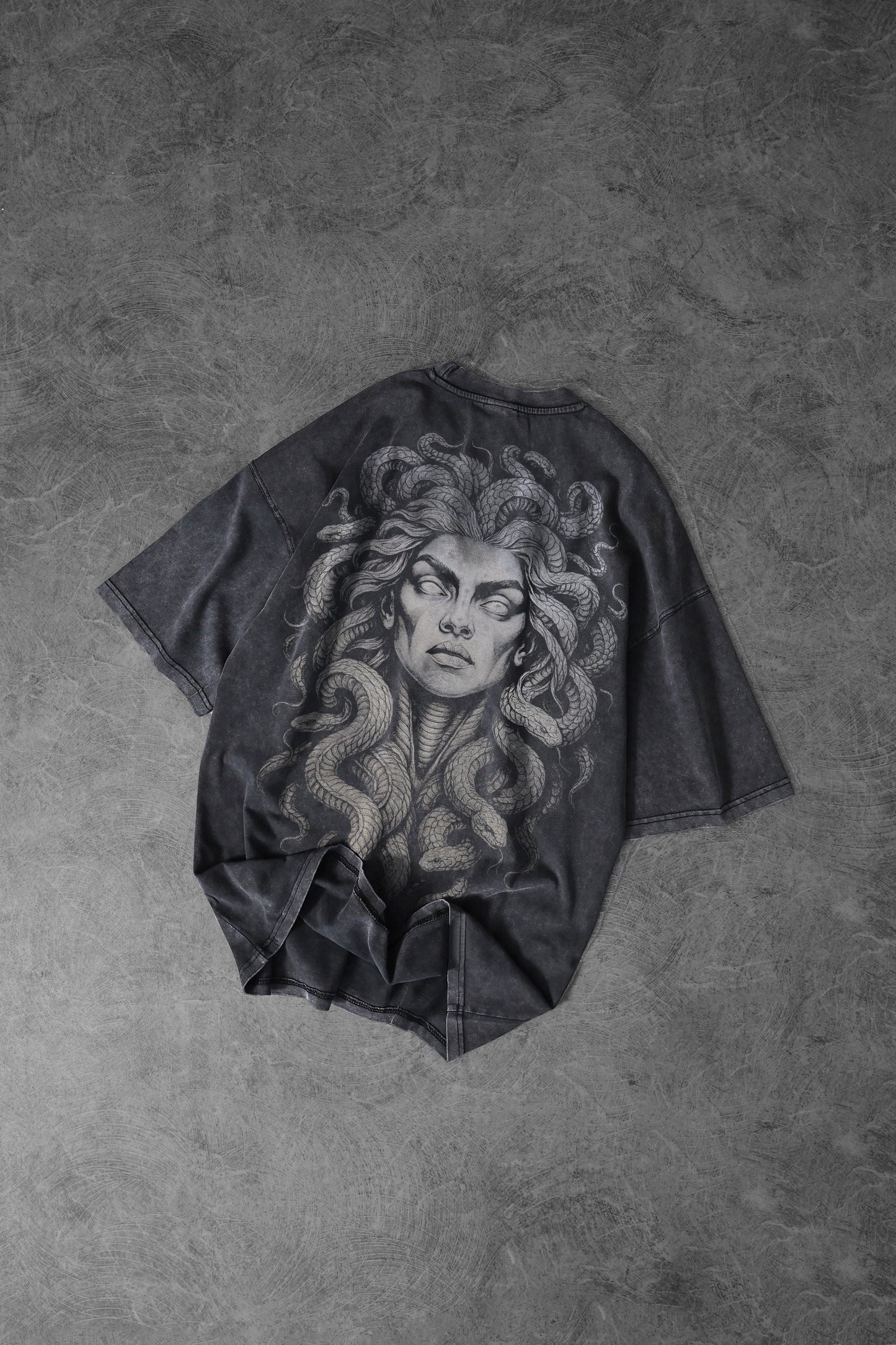 " Medusa " Acid-Washed Oversized Tee
